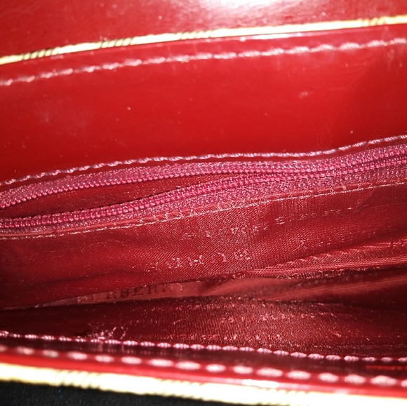 BURBERRY CLUTCH - Picture 4 of 5